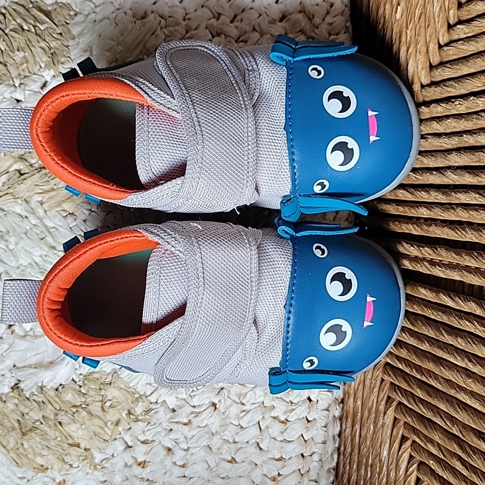 Ikiki Spider Squeaky Toddler Shoes | Blue/Gray, size 6 - Picture 10 of 15